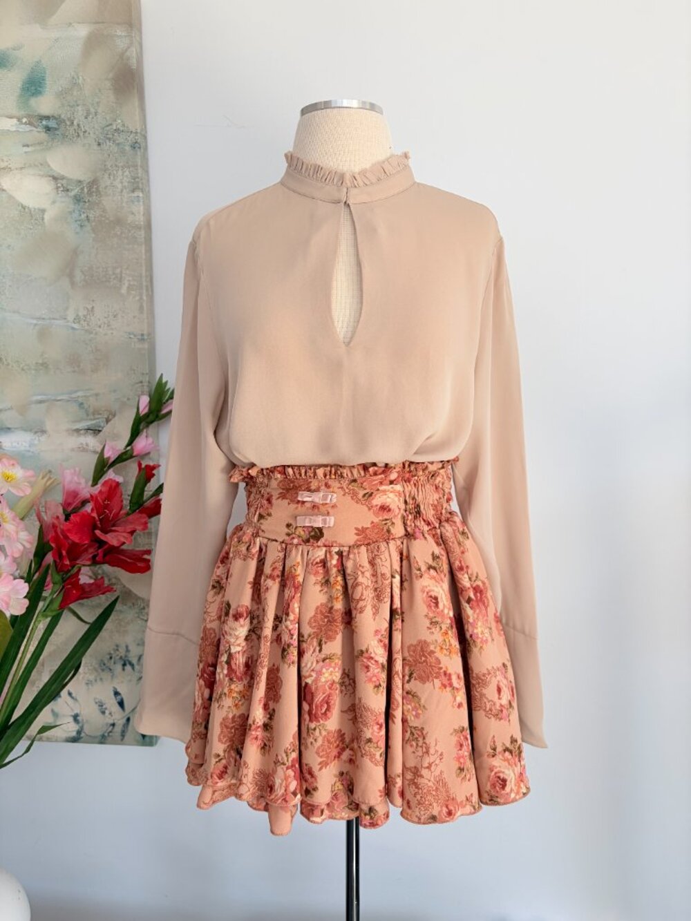 Theory Silk Mock Neck Blouse w/Tags Size L